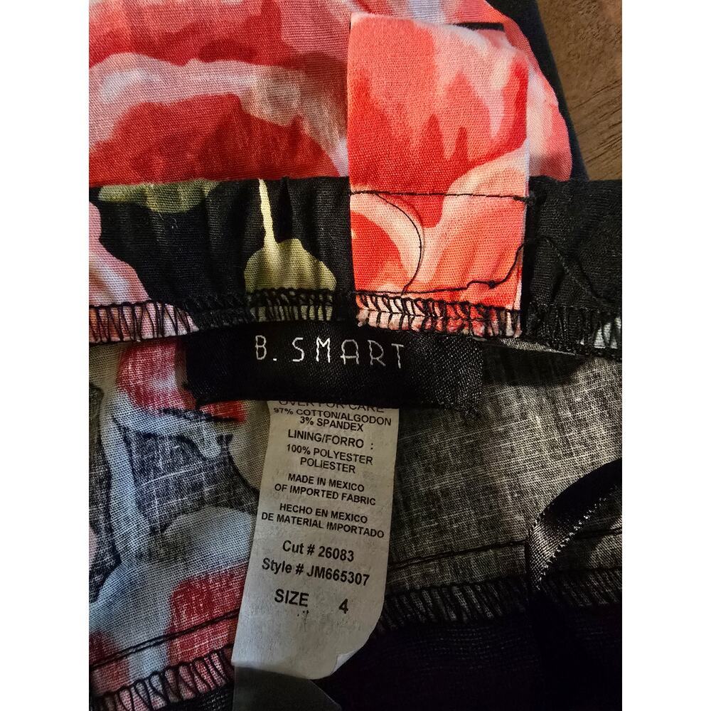 B. Smart Floral Fit & Flare Dress Black Red Rose Print Size 4 Lace Trim - Picture 8 of 8